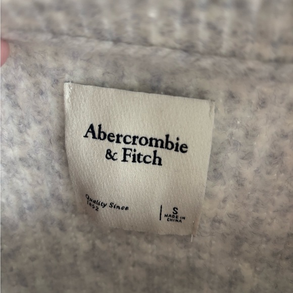 Abercrombie & Fitch Pearl Button Cardigan - Gray - Picture 3 of 4